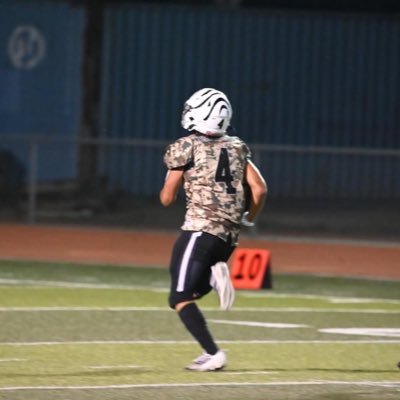 RB/FB/K| 5’9”|185 bw| c/o 2025 | Lincoln HS | 40 4.71 | bench 255| squat 370| clean 245 | GPA 3.75