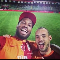 Ersen (@olypaoo) 's Twitter Profile Photo