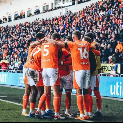 Let me know your Blackpool predictions on match day! 3 points for correct score, 1 point for each correct scorer and 1 point for correct result. Comment or DM!