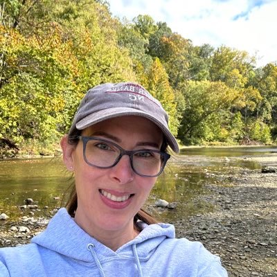 CMA-GTC 🩺🩹💉👩🏻💻| Wife 👨🏻🦲 | Mom of 👨🚒👩🏻⚕️| Motivational Speaker | Patient Advocate | Living with #MS since 2002. #GetUpSwinging #curems🎗