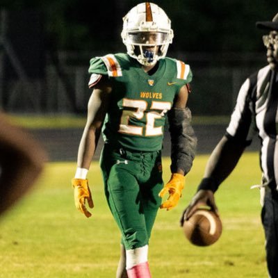 | #22 | All Region OLB/Edge for Timberland High School (Class 24) | 4.87 40 | 275 bench/325 squat /250 power clean /2024 | https://t.co/mgX02VPYVh