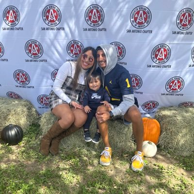 SwaggyyP_'s profile picture. Car Detailer🚗 Ig:jetsautodetailing Tiktok:jetsautodetailing XOTWOD