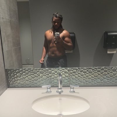 Elijah williams 6β4 285 π¦ Profile