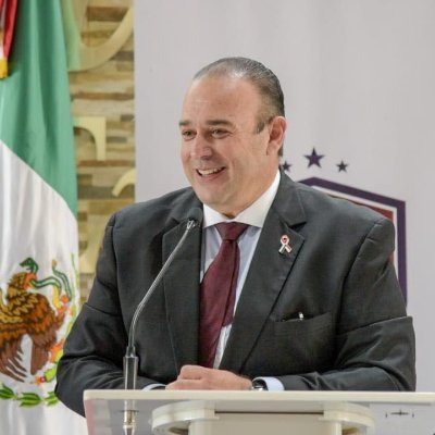 Tonalteca, Católico, Maestro, Alcalde y Regidor de Tonalá en 2007-2009 y 2015-2018. Rector del IUH e iFHOR.