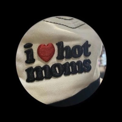 bxssmaninnit's profile picture. 