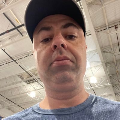 arashaga's profile picture. just a regular person like everyone else. love peace and justice.