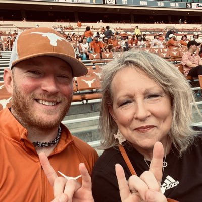 kim_amis71512's profile picture. Happily married , graduate of The University of Texas at Austin, Longhorn for life, teacher and Blue in Texas. I wish everyone love and blessings!🤟🏼🤘🏼
