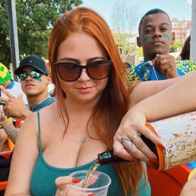 beelsilveiraa's profile picture. tá olhando pq quer me dar