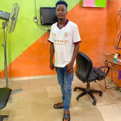 ★TMT BARBER's SHOP★ God bless my HUSTLE I 💙Manchester city @mancity #mancity