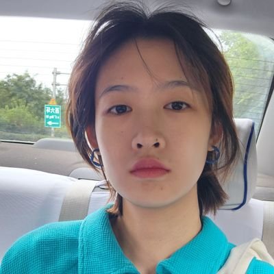 Yangchloe82226's profile picture. nameless one.