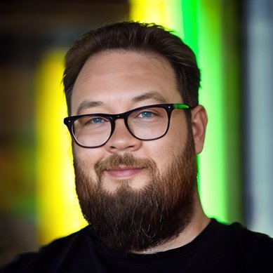 sirlutz's profile picture. Storyteller.