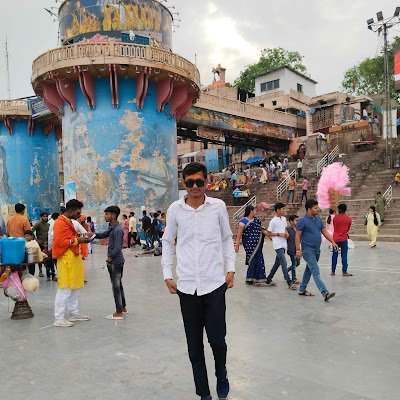 Namansahani12's profile picture. 