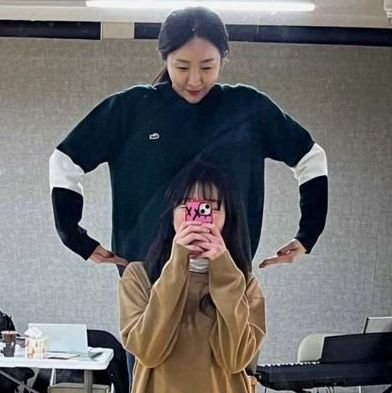새싹뮤덕🌱

김려원🍓 김이후🧀 유주혜🦖 ..............🫶

말재주는 없지만 같이 얘기해요