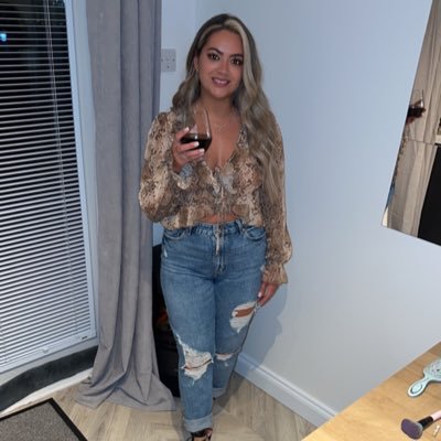 luisaflores89's profile picture. ✌🏼