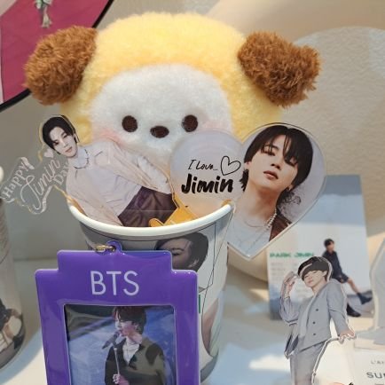 Jiminm11m's profile picture. ジミンペン🐣娘グクペン🐰息子テテペン🐯
35⸒⸒army✨
まだまだ勉強中!!
無言フォロー失礼します(；；  )
大人ARMYさんと繋がりたい♡
よろしくお願いします🐥⸒⸒