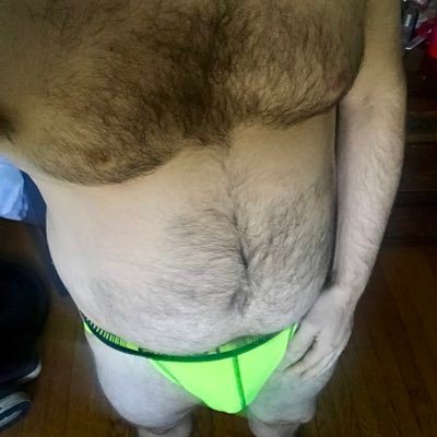 Horny and looking in Chicago. vers/bottom, looking for friends and fun. alt NSFW account.