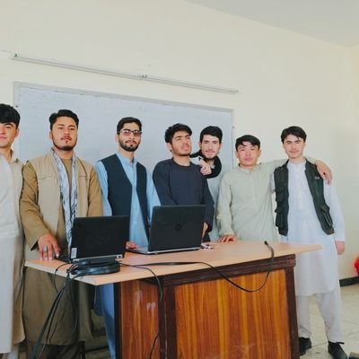 NazariShak98753's profile picture.