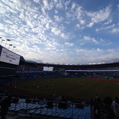 プロ野球を観るのが好きです！
プロスピもやってます！
12球団みんな好きですが強いて言うなら阪神ファンです！
車とかも好きです！