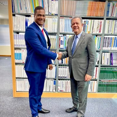 RaynerContrera7's profile picture. Ex-Pelotero profesional,empresario y político ⚖️⚾️🍀