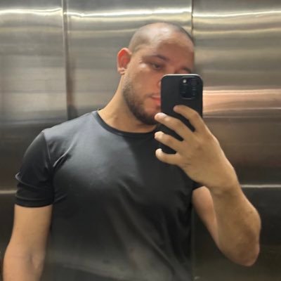 🦁Leonino faminto... Não mexam cmg qdo eu to com fome!