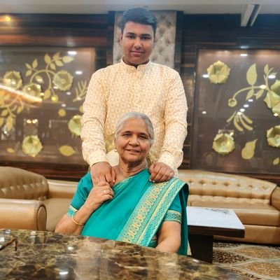 Manas36867863's profile picture. Btech '27
Currently building https://t.co/OtQFhNpqDB