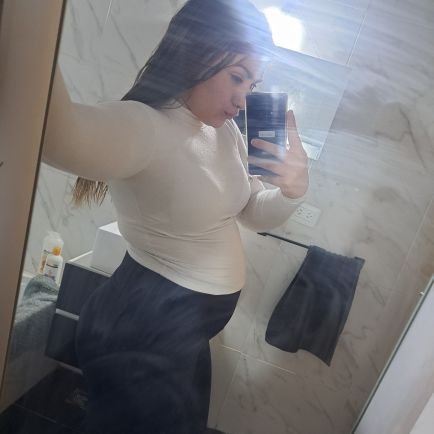 MicaaQuiroz97's profile picture. 25 ✨️
Técnica de Patín Artístico Estrellas sobre ruedas 💕 
🌈Maktub