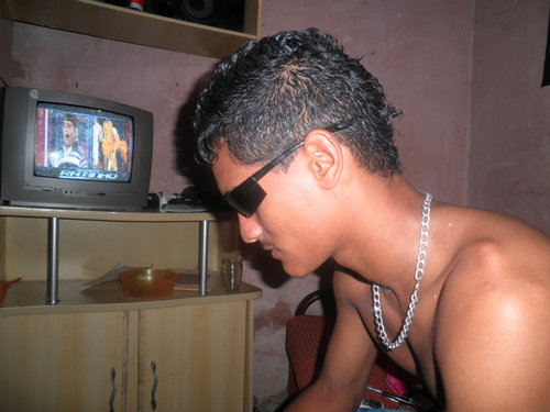 meu nome e Diogo gosto muito de fazer amizade, conhece pessoas novas    esse é meu orkut todos porde pega diogo.gato8@gmail.com