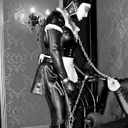 Perfil Bdsm. Doma, uso, adiestramiento, servidumbre, humillación…ofrecid@ a mujeres parejas Dom/sum y sumisas Abstenerse profesionales
