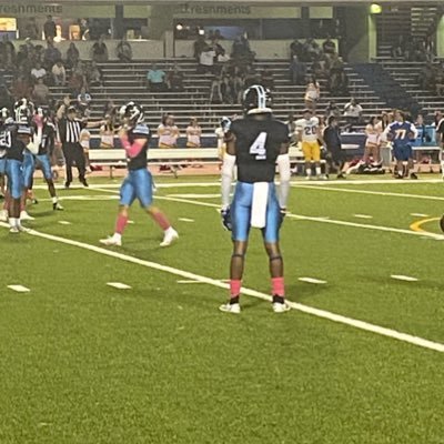 |25| Sterling Highschool Football 🏈 40 : 4.5 ,Bench: 205 , Squat 315, Hang Clean 205 ,Height 5’11 , Weight 160Position CB, FS ,SS ,SB,and WR NCAA #2311151907