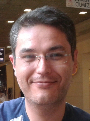 Haliç Üniversitesi Matematik Bölümü Öğretim Görevlisi
hakan@oztek.gen.tr