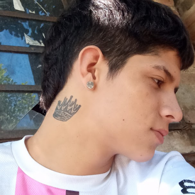 Axeljavier70313's profile picture. 