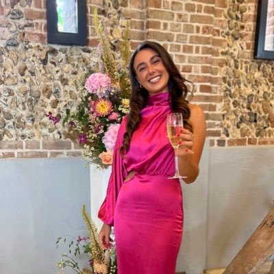 Sports therapist ⚽️ Pe teacher 👩🏻‍🏫 Equestrian 🐴