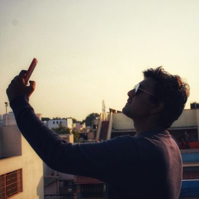 Harishdurai_'s profile picture. 