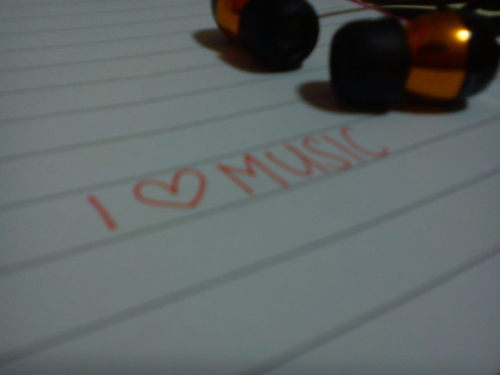 isyraf_ftw's profile picture. where the hell is everybody? oh well, im glad my friends dont have twitter. tsk