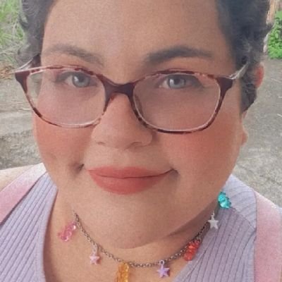 Brazilian chubby girl, 2ne1, šLolita fashion, L'Arc~en~Ciel, anime songs, bi-sex-uauš³ļøāš