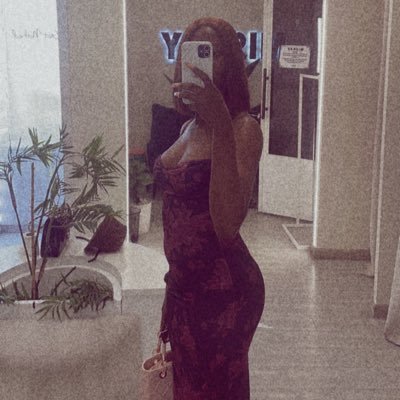 blue_cupcak's profile picture. EX ADARIPON OF LAGOS🥰 Certified Leo ♌️... beautiful in and out 😍😍...fashion lover 🧢 Foodie 😋