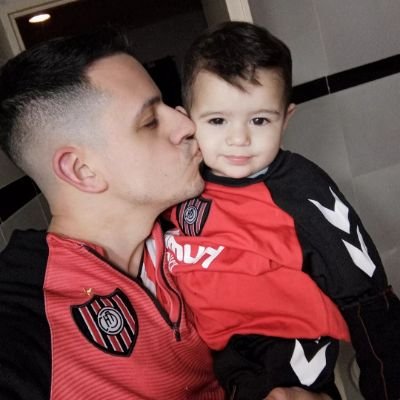 El papá más feliz del mundo
💙💙 Eitan Luciano & Ángel Lionel 💙💙
#Chacarita 🇾🇪 #SocioDeMiClub 74.072