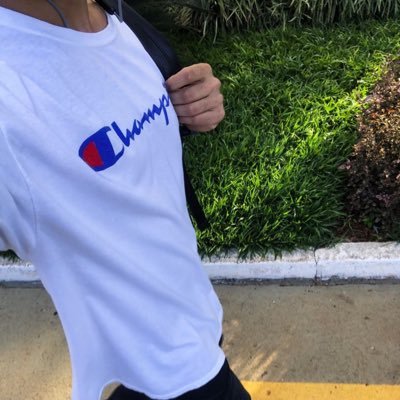 awd3567's profile picture. قد تبحر بنا سفينة الحياة إلى شواطئ لا نرغب أن نرسى فيها ولكن قد تكون تلك الشواطئ هى قدرنا فاللهم قدر لنا الخير أينما ترسوا بنا سفينة الحياة