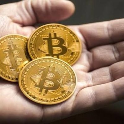 Bitcoin geleceğin para birimidir.