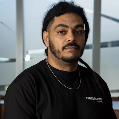 Samuel Estrella
Dev. FullStack at O Boticário #GBTech | Coordenador de conteúdo at @criptobaile | https://t.co/LcQnKHnPdP
#BlackTechTwitte