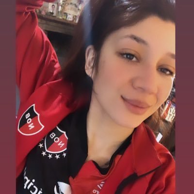 Maria_sool97's profile picture. acuariana de 28 años(bi)🏳️‍🌈 en pareja 🥰 buena onda… interesan mujeres con buena onda!💋Hincha del mas grande del interior 🔴⚫️Newells old Boys 🫶🏻🔴⚫️