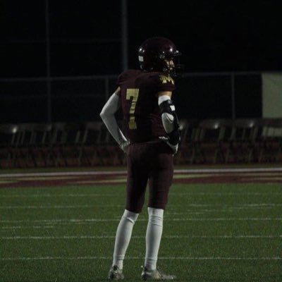 Magnolia West “27 | 4.0 GPA | DB WR | P OF IF |6’0 155lbs | https://t.co/OpbUXi9b7d |