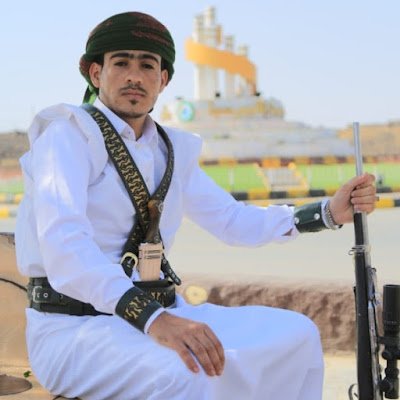 -
القَلبُ كُلّمَا كانَ أبعَدَ منَ اللهِ كَانَت الآفاتُ إليهِ أسرَع، وكُلّما قَرُبَ منَ اللهِ بعدَت عنهُ الآفَاتُ.
والبُعدُ من اللهِ مراتِب بعضُهَا أشّدُّ من بع