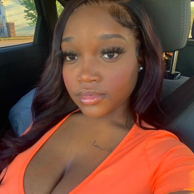 prettymepoohh's profile picture. tn 🌇 new acc 💞