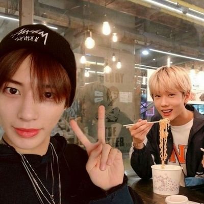 taehyun from txt and jisung from nct
