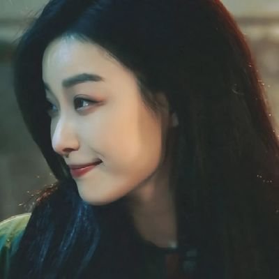 dngfngzci147645's profile picture. 街拍美腿、偷拍漂亮，几十个系列上万部视频，感兴趣的可以来电报群https://t.co/6y7qVLZE87