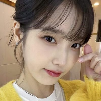 Proud to be IU's Uaena! IG: https://t.co/2WB7yEQt6U
Follow me @radian_wizone for IZONE, IVE and LE SSERAFIM related stuff!!
