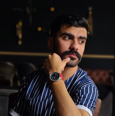 عرضم به خدمتتون که چیزی برای ارائه ندارم، جز سادگیام ...