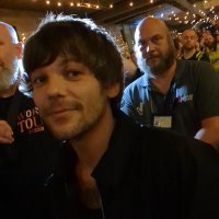 Jusia | FUCKIN SAW LOUIS ♡ | loves the show(@4d0r3YoU) 's Twitter Profileg