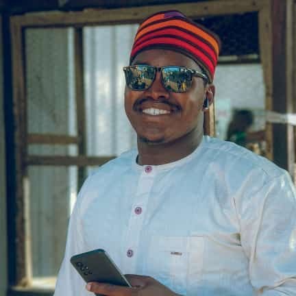 AbubakarLa29688's profile picture. JWBPKYLD